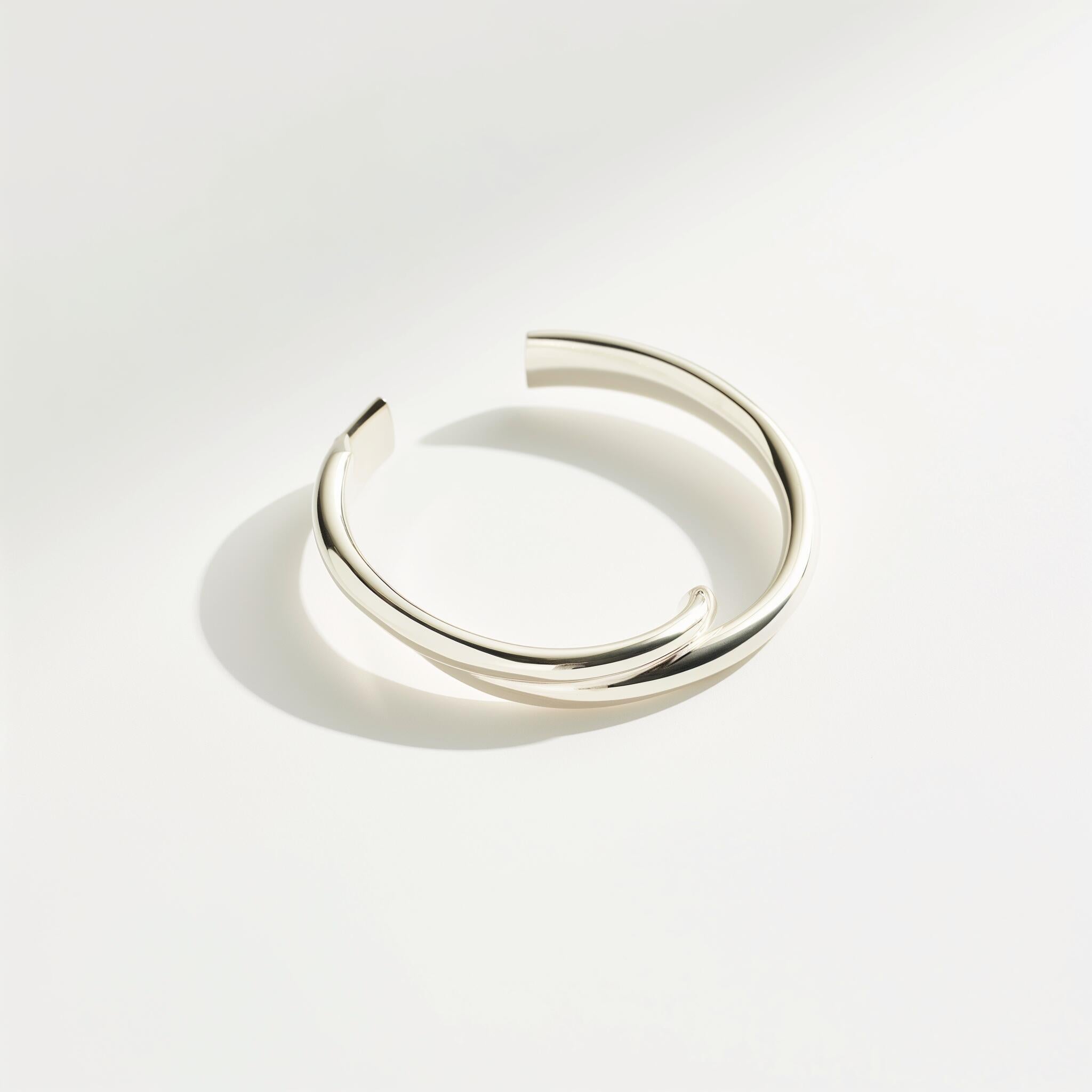 Silver woman’s ring